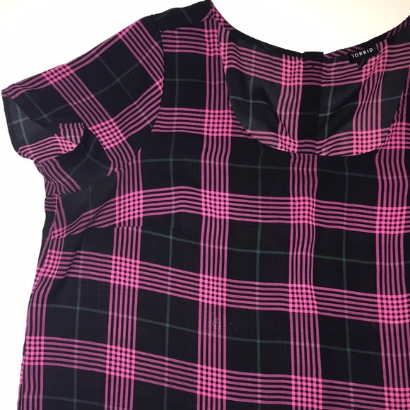Torrid Blouse Size 1 (1X 14-16) Black, Pink & Green Colors - Picture 3 of 11